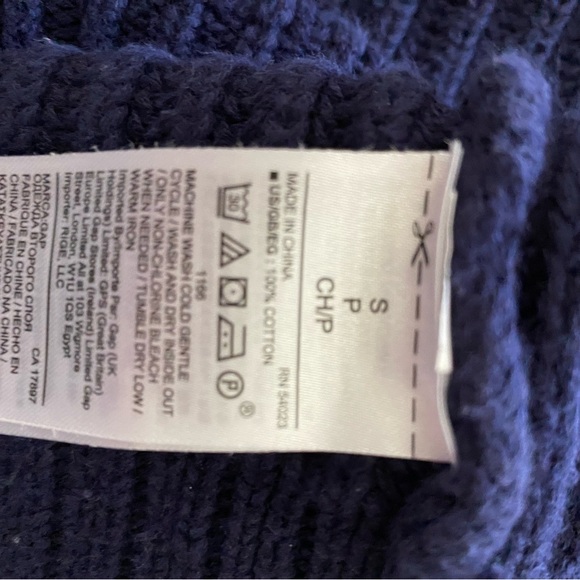 Gap ribbed sweater. Winter weight cotton. - Picture 5 of 5